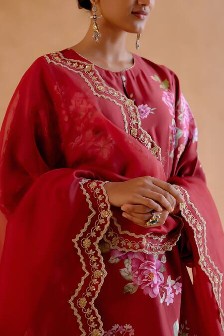 Buy Amisha Kothari Red Silk Beads, Embroidery, Zari Round Neck Gopika Floral Print Kurta Pant Set Online at Aza Fashions Buy_Amisha Kothari_Red Silk Beads, Embroidery, Zari Round Neck Gopika Floral Print Kurta Pant Set _Online_at_Aza_Fashions