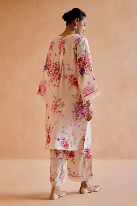 Amisha Kothari Gopika Floral Print Kurta Pant Set 
