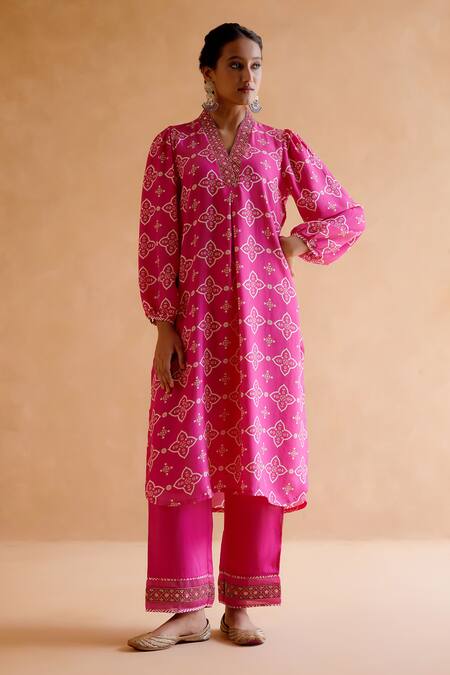 Shop_Amisha Kothari_Pink Silk Embroidery V-neck Asavari Digital Print Tunic And Pant Set _Online_at_Aza_Fashions