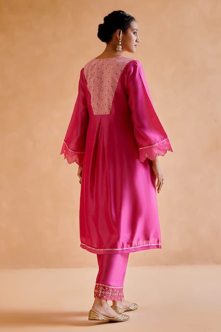 Shop_Amisha Kothari_Pink Chanderi , Organza Embroidery, Zari, Tassels V-neck Kurta Pant Set _Online_at_Aza_Fashions
