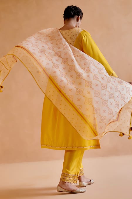 Amisha Kothari Chandrika Zardosi Embroidered Kurta Pant Set 