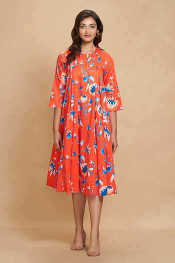 Gulabo By Abu Sandeep Red Cotton Satin Lotus Round Floral Bloom Print Tunic Online at Aza Fashions Gulabo By Abu Sandeep_Red Cotton Satin Lotus Round Floral Bloom Print Tunic _Online_at_Aza_Fashions