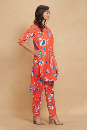 Gulabo By Abu Sandeep Red Cotton Satin Floral Stand Collar Print Tunic Online at Aza Fashions Gulabo By Abu Sandeep_Red Cotton Satin Floral Stand Collar Print Tunic _Online_at_Aza_Fashions