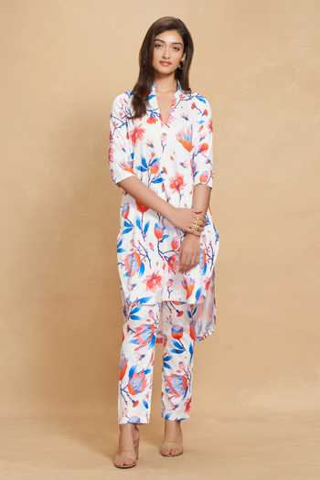 Gulabo By Abu Sandeep White Cotton Satin Floral Collared Neck Flower Garden Print Tunic Online at Aza Fashions Gulabo By Abu Sandeep_White Cotton Satin Floral Collared Neck Flower Garden Print Tunic _Online_at_Aza_Fashions
