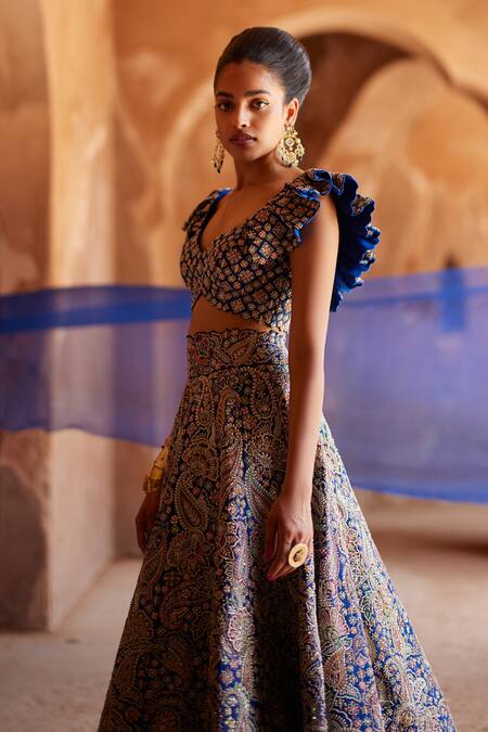 Mrunalini Rao Blue Silk Embroidery Sweetheart Neck Tulua Hand Lehenga Set at Aza Fashions Mrunalini Rao_Blue Silk Embroidery Sweetheart Neck Tulua Hand Lehenga Set _at_Aza_Fashions