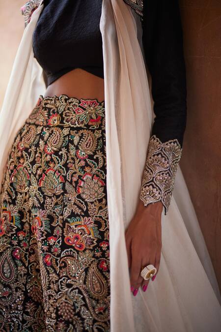 Buy_Mrunalini Rao_Black Silk Embroidery Round Neck Lehenga Set With Cape _Online_at_Aza_Fashions