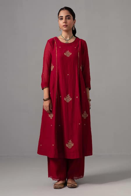 Buy Label Shreya Sharma Red Chanderi, Silk Organza Embroidery Round Neck Kurta Set Online at Aza Fashions Buy_Label Shreya Sharma_Red Chanderi, Silk Organza Embroidery Round Neck Kurta Set _Online_at_Aza_Fashions