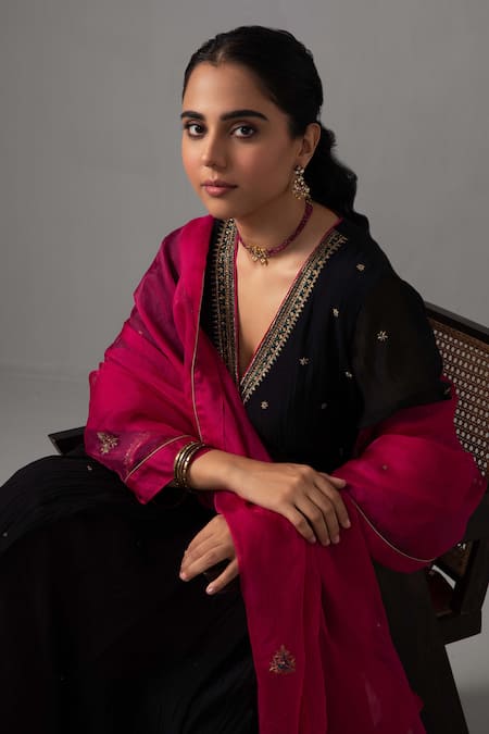 Buy Label Shreya Sharma Black Chanderi, Silk Organza Embroidery V-neck Floral Angarkha Anarkali Set Buy_Label Shreya Sharma_Black Chanderi, Silk Organza Embroidery V-neck Floral Angarkha Anarkali Set