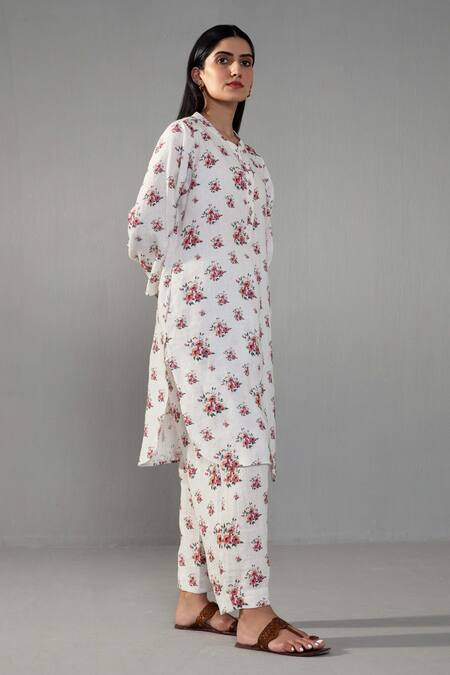 Shop Label Shreya Sharma White Linen Mandarin Collar Rose Print Kurta With Pant Online at Aza Fashions Shop_Label Shreya Sharma_White Linen Mandarin Collar Rose Print Kurta With Pant _Online_at_Aza_Fashions