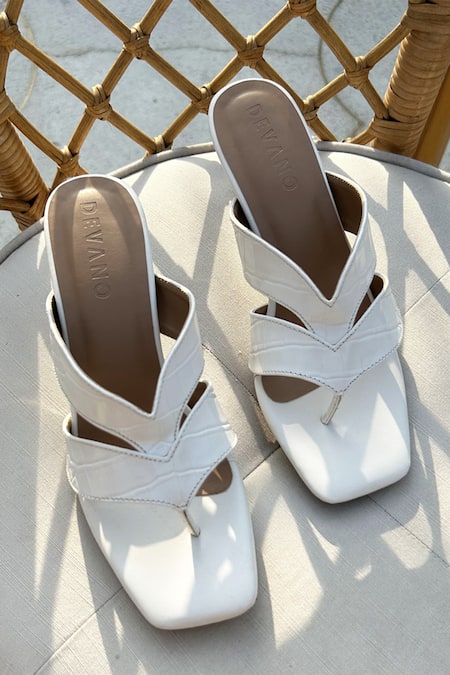 Devano Flow Square Toe Heels 