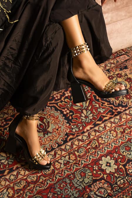Women Metallic Twist Decor Sculptural Heeled Ankle Strap Sandals, Glamorous  Summer Heeled Sandals | SHEIN USA