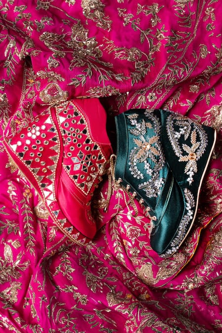 Buy Tiesta Pink Embroidered Sneaker Wedges Online at Aza Fashions Buy_Tiesta_Pink Embroidered Sneaker Wedges _Online_at_Aza_Fashions