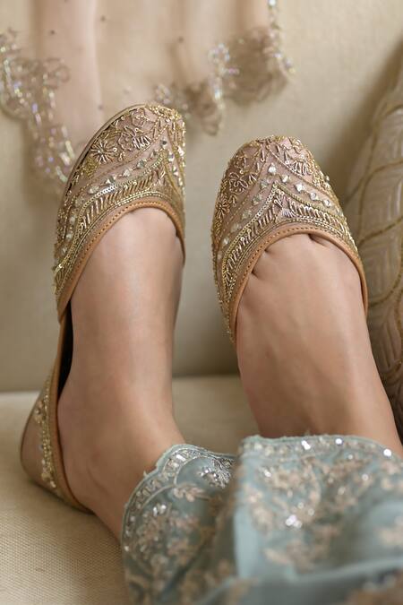 Shop_Coral Haze_Peach Noor Hand Embroidered Juttis _Online_at_Aza_Fashions