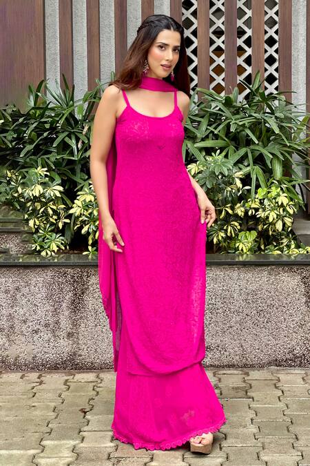 LABEL AISHWARYRIKA Pink Georgette Embroidery, Chains Round Evelyn Chikankari Kurta Palazzo Set Online at Aza Fashions LABEL AISHWARYRIKA_Pink Georgette Embroidery, Chains Round Evelyn Chikankari Kurta Palazzo Set _Online_at_Aza_Fashions