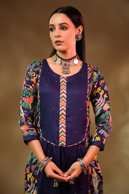 Shop_Baise Gaba_Blue Modal, Satin Square Neck Saba Wildlife Print Straight Kurta Pant Set _Online_at_Aza_Fashions