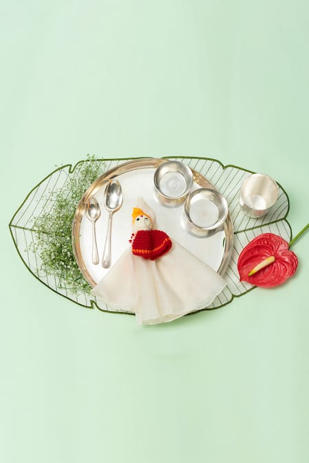 Tessera_White Fabric Embroidered Banana Leaf Table Mats Set Of 6_Online_at_Aza_Fashions