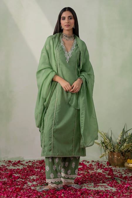 VARUN CHHABRA Green Kurta And Palazzo Cambric Lined With Mul Neckline Set