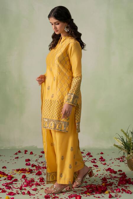 Varun Chhabra_Yellow Chanderi Block Printed And Embellished Foil Round Collar Floral Kurta Set_at_Aza_Fashions