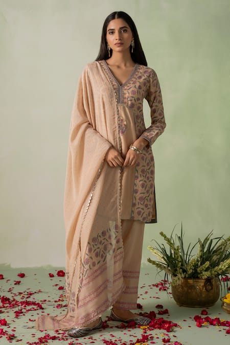 VARUN CHHABRA Beige Kurta Chanderi Block Printed And Embellished Floral V Neck Pant Set 