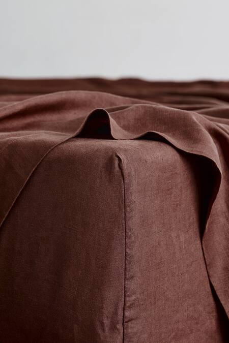 Thread Connect Brown Pure Linen Plain Fitted Sheet Set Online at Aza Fashions Thread Connect_Brown Pure Linen Plain Fitted Sheet Set_Online_at_Aza_Fashions