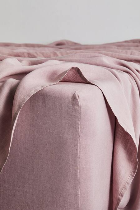 Thread Connect Pink Pure Linen Plain Solid Fitted Sheet Set Online at Aza Fashions Thread Connect_Pink Pure Linen Plain Solid Fitted Sheet Set_Online_at_Aza_Fashions