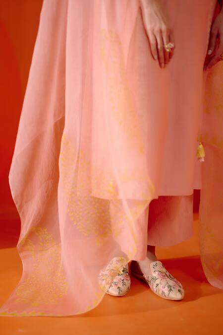 Devnaagri Pink , Cotton, Organza Embroidery Dori And Patra Work Kurta Palazzo Set at Aza Fashions Devnaagri_Pink , Cotton, Organza Embroidery Dori And Patra Work Kurta Palazzo Set _at_Aza_Fashions