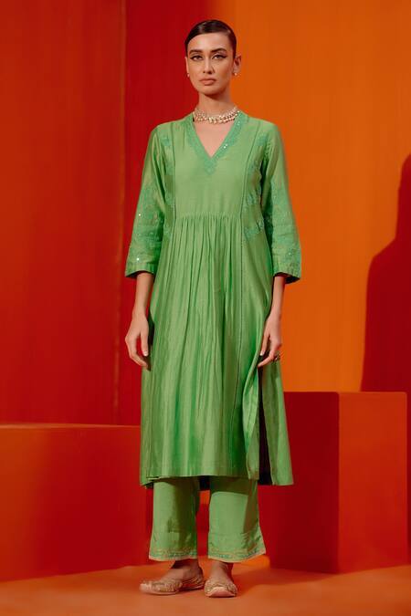 Devnaagri Green , Chanderi, Organza Patra And Dori Work Kurta Palazzo Set Online at Aza Fashions Devnaagri_Green , Chanderi, Organza Patra And Dori Work Kurta Palazzo Set _Online_at_Aza_Fashions