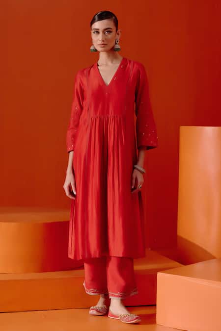 Devnaagri_Red Silk Chanderi Embroiderd Patra V Neck Dori And Work Kurta Set _Online_at_Aza_Fashions