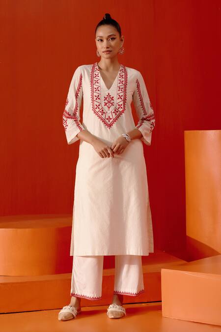 Shop Devnaagri Ivory Chanderi, Silk Organza Embroidery Printed And Dori Work Kurta Palazzo Set Online at Aza Fashions Shop_Devnaagri_Ivory Chanderi, Silk Organza Embroidery Printed And Dori Work Kurta Palazzo Set _Online_at_Aza_Fashions