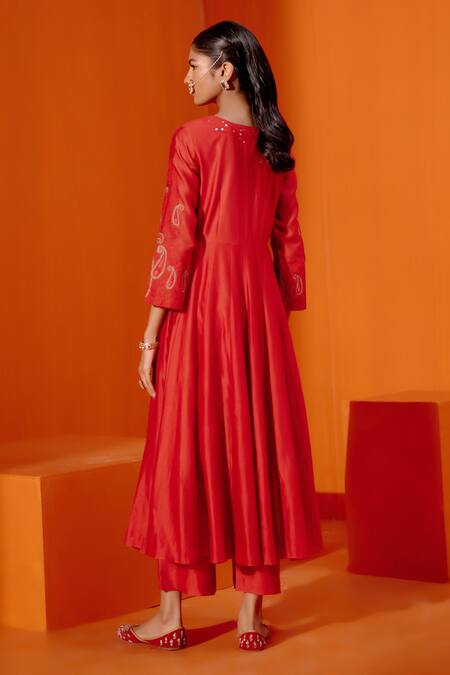 Shop Devnaagri Red Chanderi, Silk Organza Diamonds, Embroidery Dori And Patra Anarkali Set at Aza Fashions Shop_Devnaagri_Red Chanderi, Silk Organza Diamonds, Embroidery Dori And Patra Anarkali Set _at_Aza_Fashions