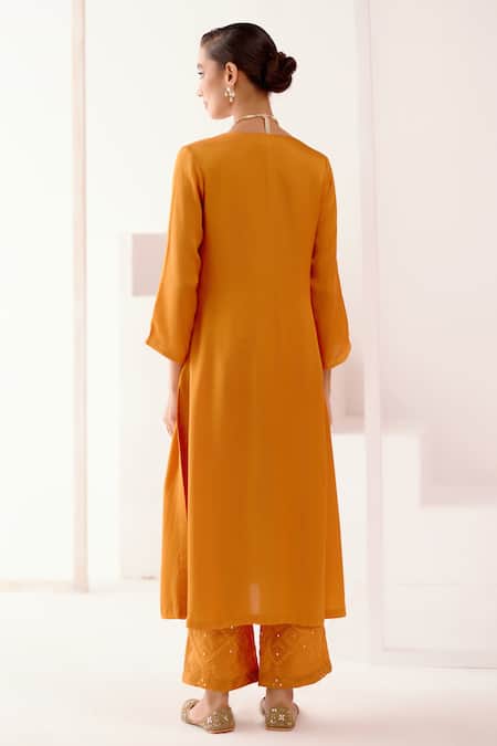 Devnaagri Gathered Kurta Set With Block Print Scarf 