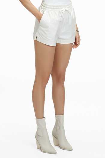 Buy_Terra Luna_Ivory 100% Organic Handloom Oxford Cotton Plain Drai Shorts _Online_at_Aza_Fashions