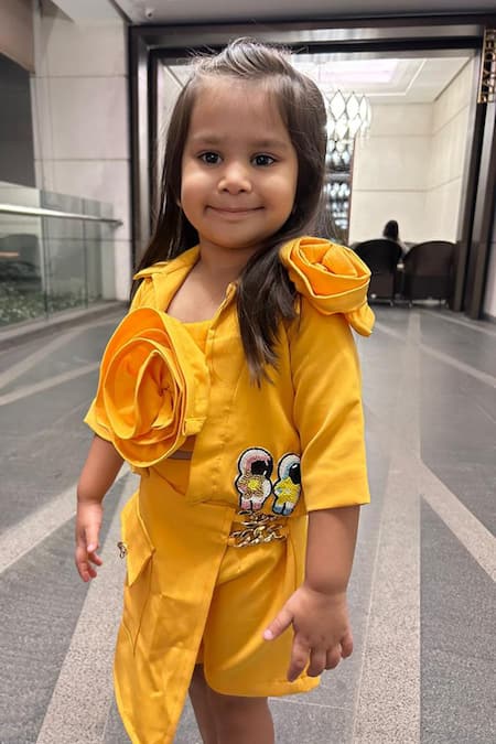 Kirti Agarwal - Pret N Couture Yellow Crepe, Cotton Chains Floral Applique Jacket Skort Set Online at Aza Fashions Kirti Agarwal - Pret N Couture_Yellow Crepe, Cotton Chains Floral Applique Jacket Skort Set _Online_at_Aza_Fashions