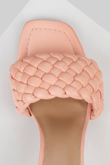 Oroh_Peach Cut Work Paterna Basket Weave Sandals_at_Aza_Fashions
