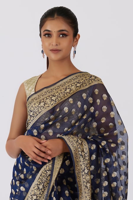 Shimai Jayachandra_Blue Silk Organza Zari Garden Of Paradise Saree With Unstitched Blouse Piece _Online_at_Aza_Fashions