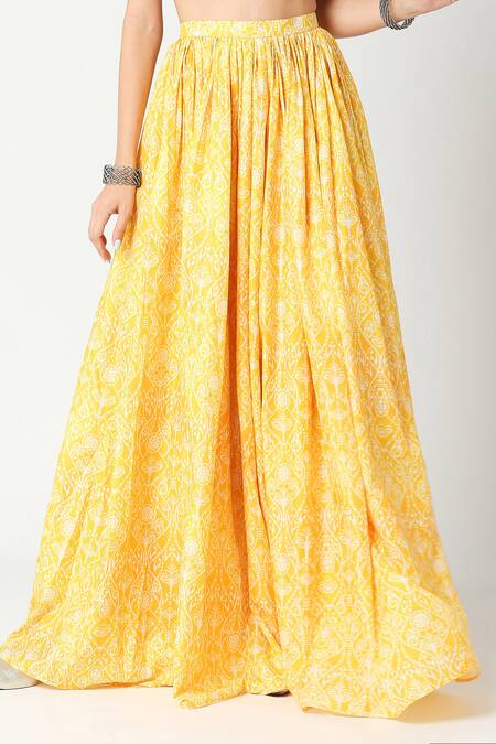 Adamantia_Yellow Jacket Soft Organza Mirror Placement Embroidered Lehenga Set  _at_Aza_Fashions