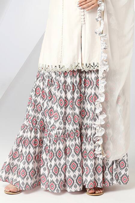 Adamantia_Off White Border Embroidered Kurta Sharara Set _at_Aza_Fashions