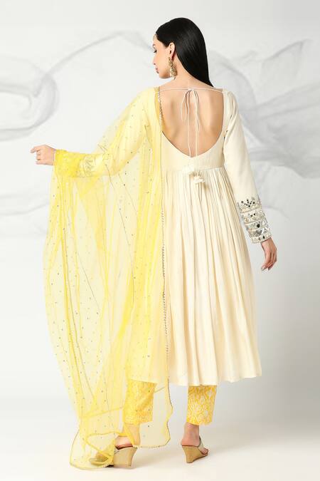 Shop_Adamantia_Off White Sleeve Embroidered Anarkali Set _at_Aza_Fashions