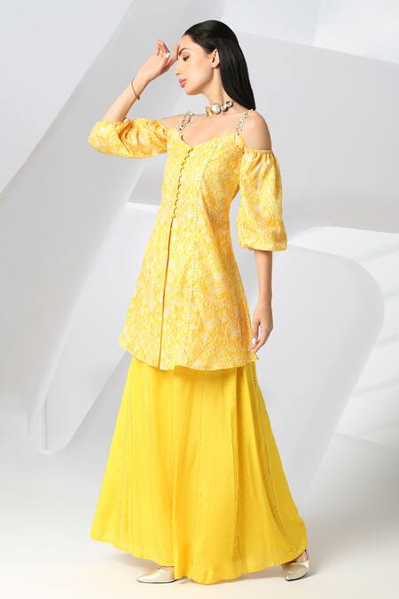Buy_Adamantia_Yellow Muslin Silk Printed And Hand Embroidered Vintage A-line Kurta & Sharara Set _Online_at_Aza_Fashions