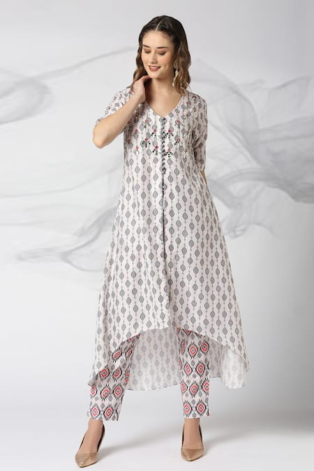 Adamantia Ikat Print Kurta & Pant Set 