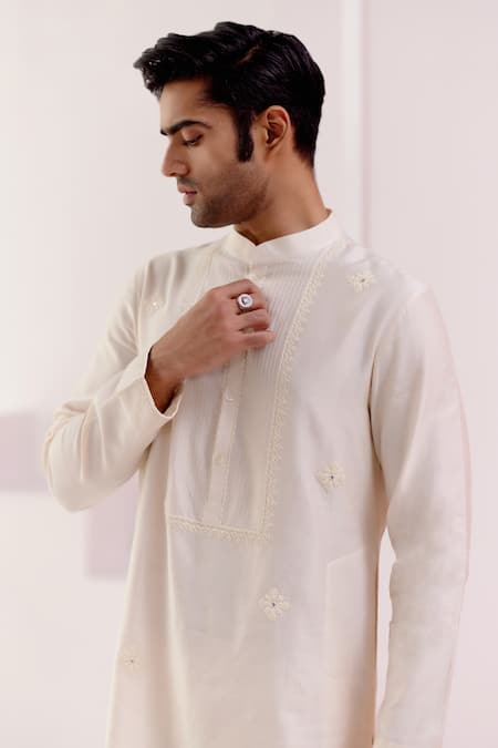 Buy Devnaagri Ivory Silk Organza, Cotton Scattered Floral Butti Kurta With Churidar Online at Aza Fashions Buy_Devnaagri_Ivory Silk Organza, Cotton Scattered Floral Butti Kurta With Churidar _Online_at_Aza_Fashions