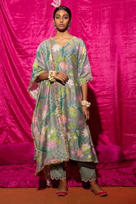 Chrkha Floral Print Kurta Set 