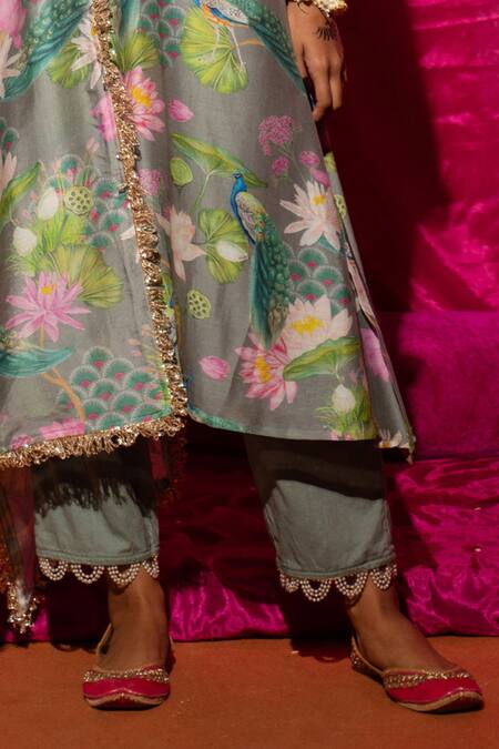 Chrkha Grey Chanderi Silk, Cotton Embroidery, Pearls V-neck Floral Print Kurta Set Online at Aza Fashions Chrkha_Grey Chanderi Silk, Cotton Embroidery, Pearls V-neck Floral Print Kurta Set _Online_at_Aza_Fashions