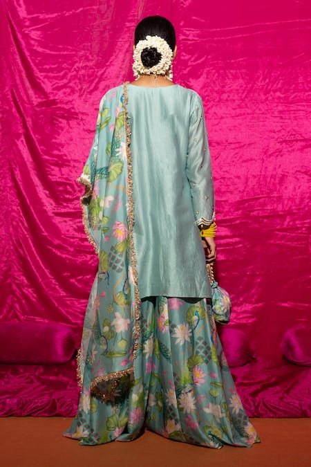 Chrkha Chanderi Silk Embroidered Kurta Set 