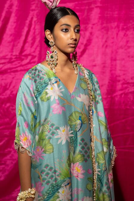 Chrkha Green Chanderi Silk, Cotton Embroidery, Pearls V-neck Flower Print Kurta Set at Aza Fashions Chrkha_Green Chanderi Silk, Cotton Embroidery, Pearls V-neck Flower Print Kurta Set _at_Aza_Fashions