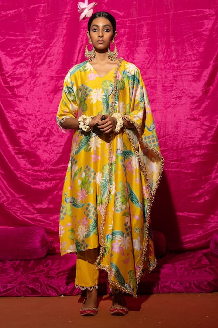 Chrkha Blossom Print Kurta Set 