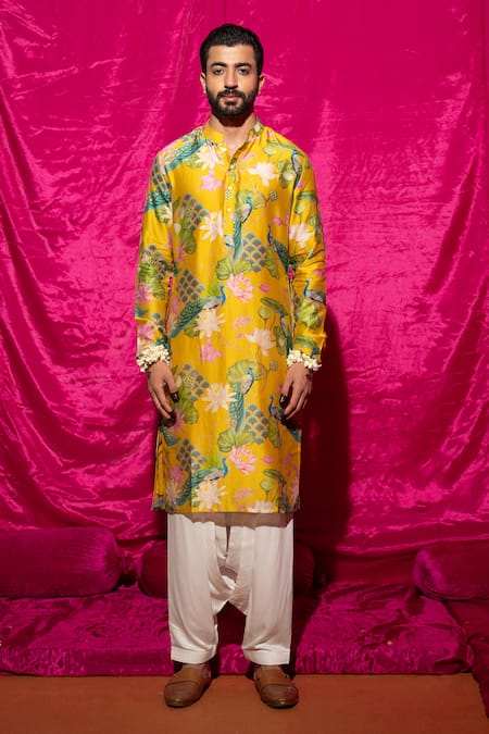 Chrkha Yellow Chanderi Silk Printed Floral Kurta And Pant Set 