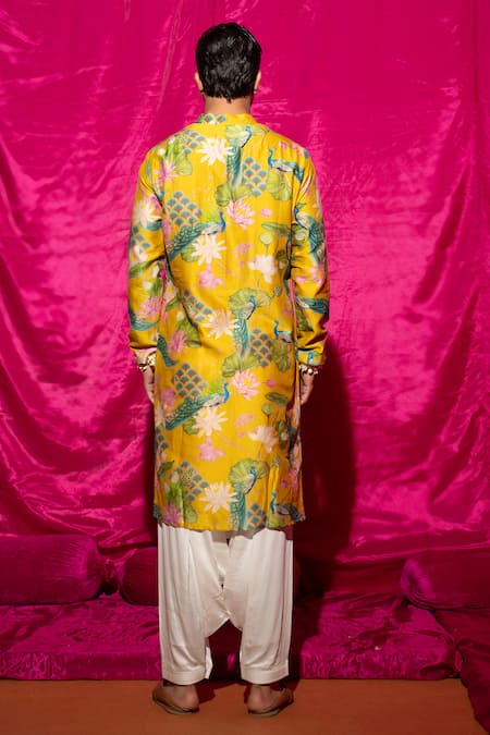 Chrkha Printed Kurta & Pant Set 