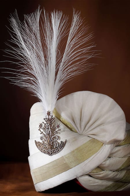 Cosa Nostraa_Gold Stones Elegant Rays Embellished Kalangi _at_Aza_Fashions