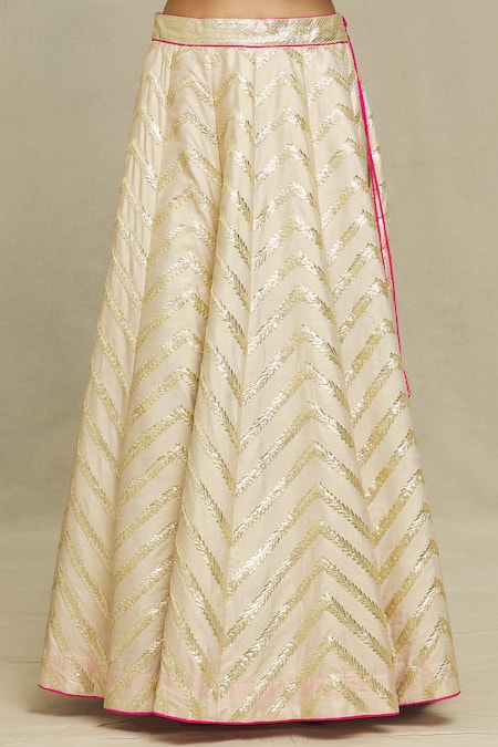 Vandana Sethi Ivory Silk Gota Patti Asymmetric Embroidered Bridal Lehenga Set at Aza Fashions Vandana Sethi_Ivory Silk Gota Patti Asymmetric Embroidered Bridal Lehenga Set _at_Aza_Fashions